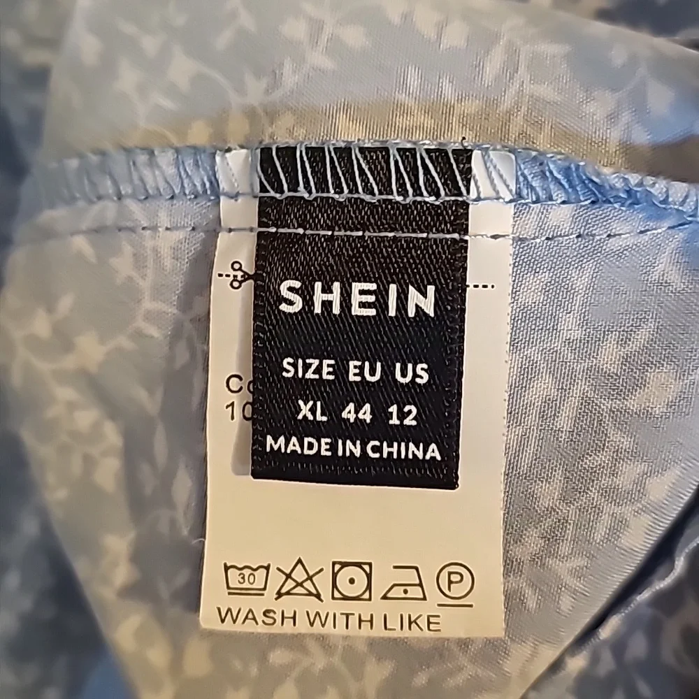 Shein XL floral blouse - Picture 2 of 4